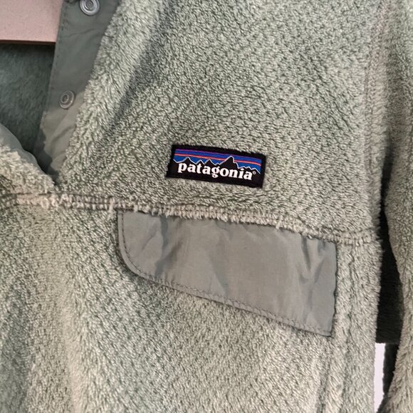 Patagonia® Women's Re-Tool Snap-T® Pullover in Arctic Mint - Verdigris X-Dye - Picture 4 of 5